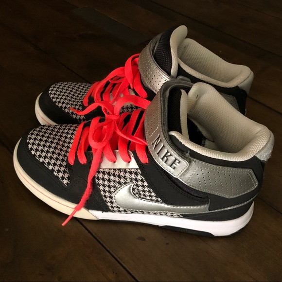 nike womens velcro